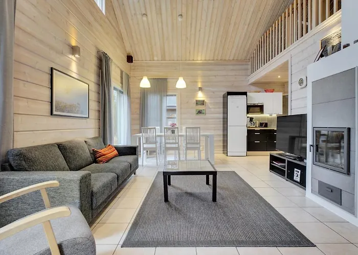 Lumi - 200 M From Pyhaejaervi * Pyhätunturi