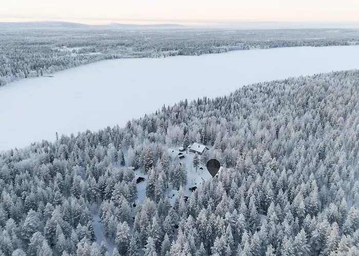 Villa Lumi - 200 M From Pyhaejaervi