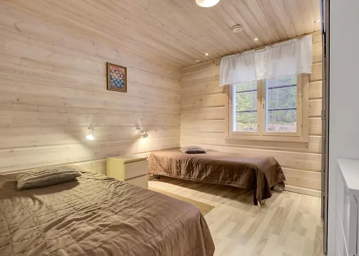 Villa Lumi - 200 M From Pyhaejaervi *