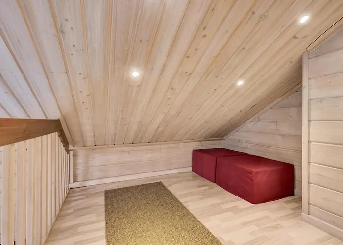 Lumi - 200 M From Pyhaejaervi Villa Pyhätunturi