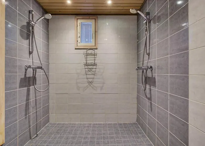 Lumi - 200 M From Pyhaejaervi Villa Pyhätunturi