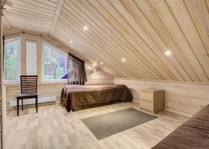 Villa Lumi - 200 M From Pyhaejaervi